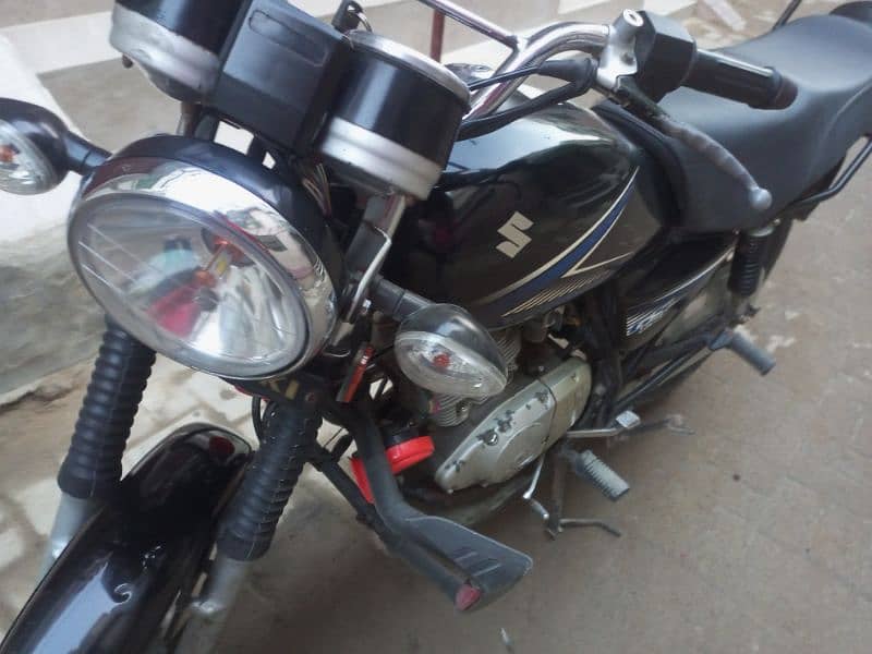 Suzuki gs 150 | 150cc bike | neat and clean 7