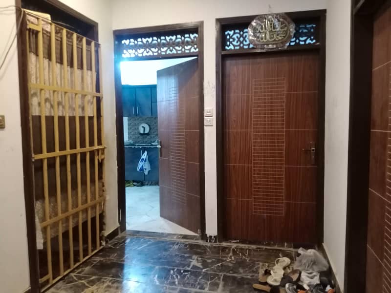 4 rooms Portion on 3rd floor for RENT 2 bed D. D flat in North karachi 5c2, 24000 rent 20