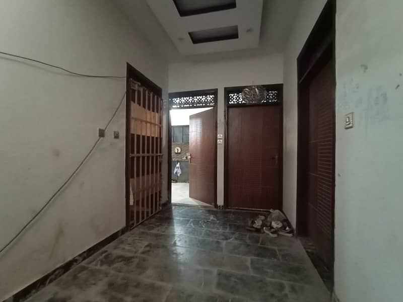 4 rooms Portion on 3rd floor for RENT 2 bed D. D flat in North karachi 5c2, 24000 rent 23