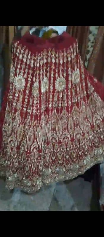 bride lehnga 0