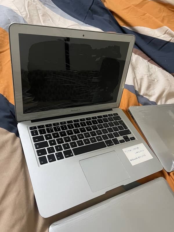 macbook air and pro 0