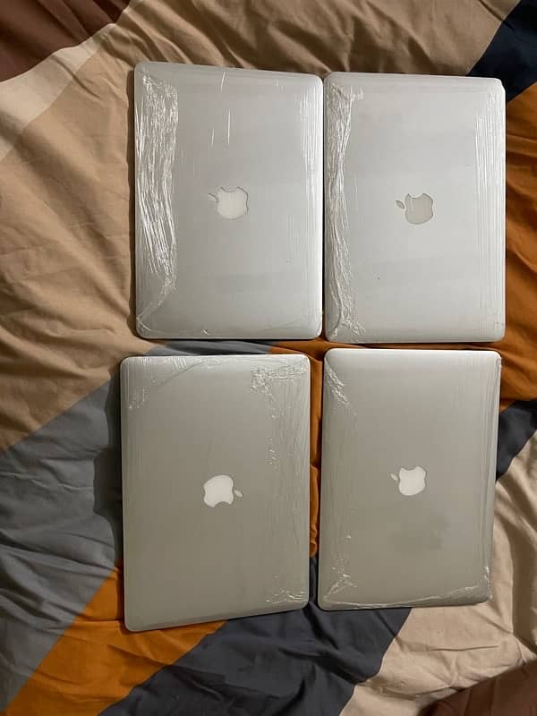 macbook air and pro 3