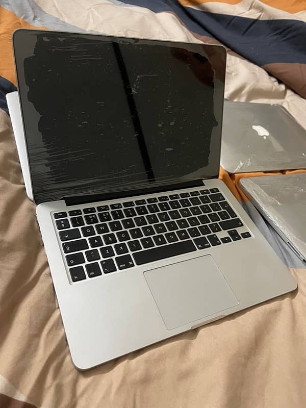 macbook air and pro 4