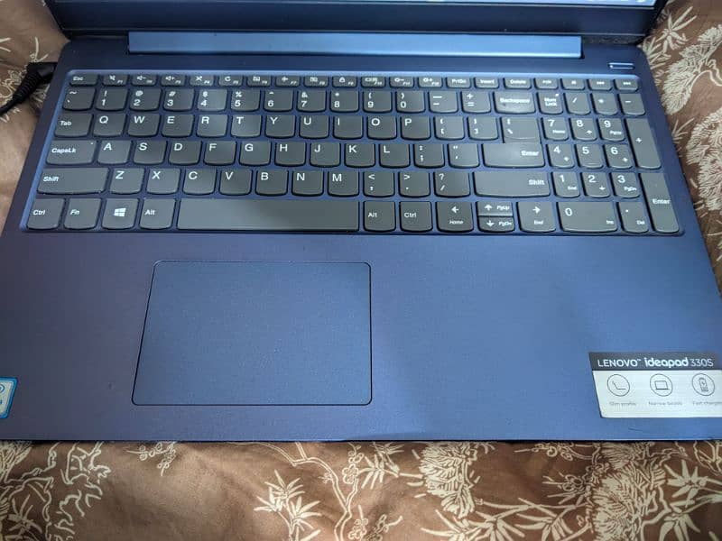 Lenovo IdeaPad 330S 3