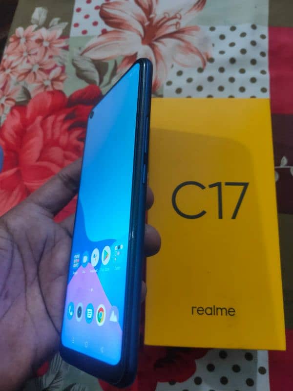 Realme C17 4