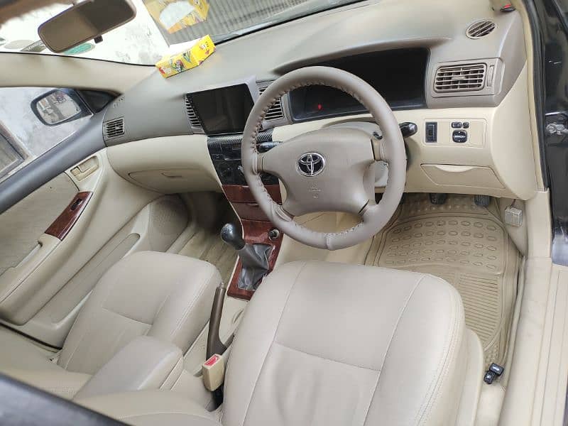 Toyota Corolla Altis 2005 5