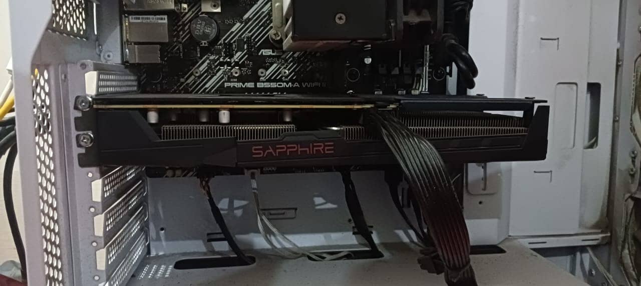 Sapphire pulse RX 5600 xt triple fan non mined 2