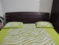 Double bed with side tables