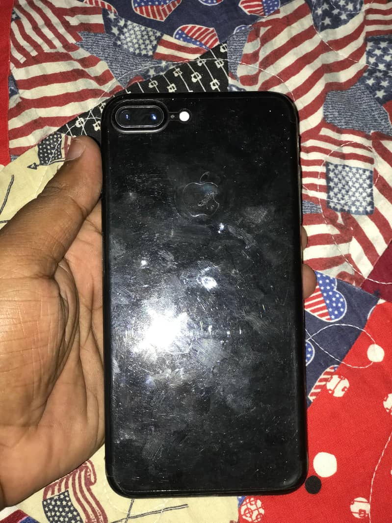 Apple iPhone 7 Plus 2