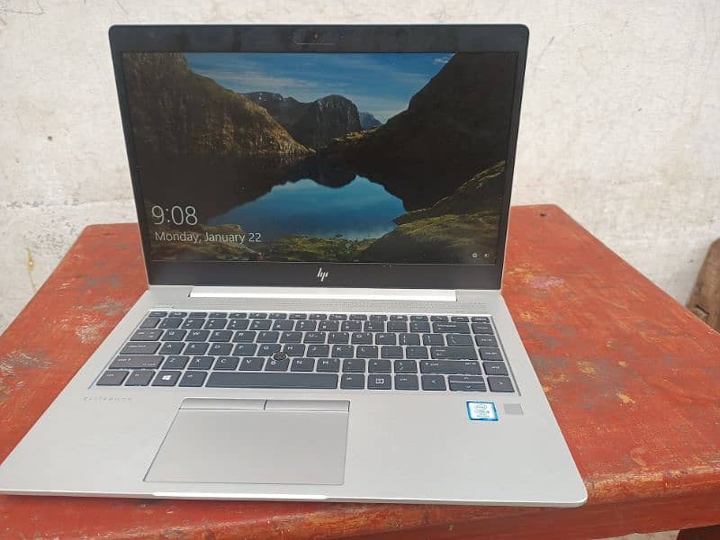 HP Laptop 8