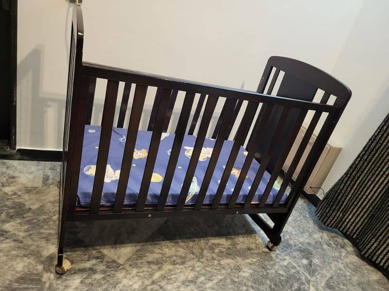 baby cot 3