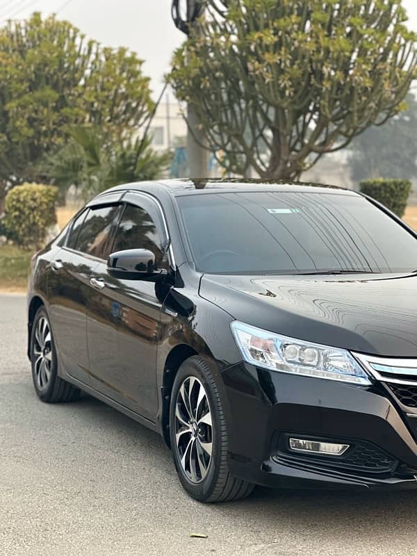 Honda Accord 2013 Hybrid 3