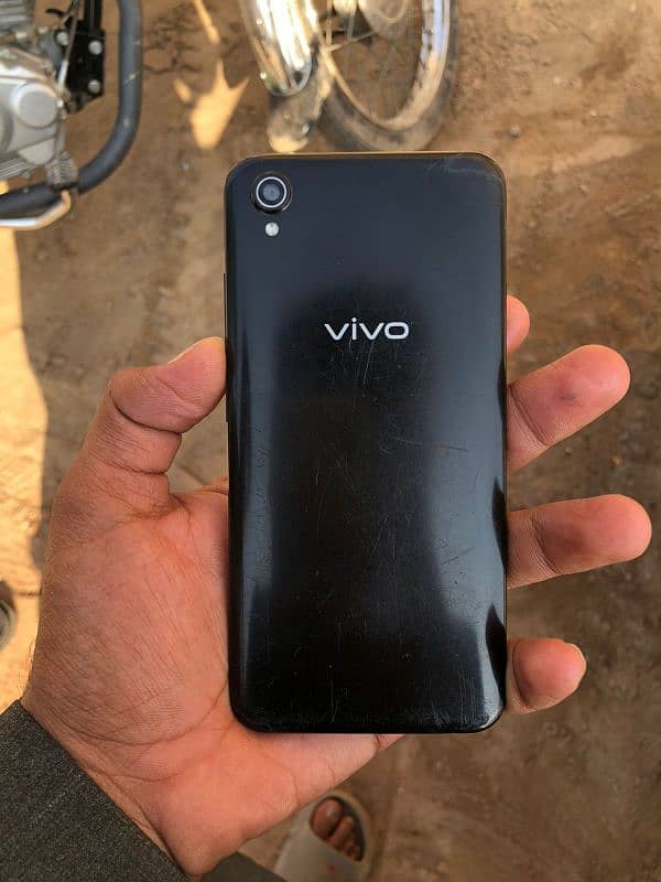 vivo y90 2Gb Ram 32 gb Rom. 0