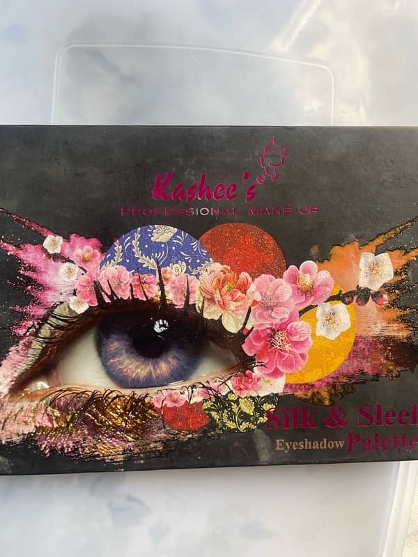 kashees silk and sleek eye shadow pallet 0