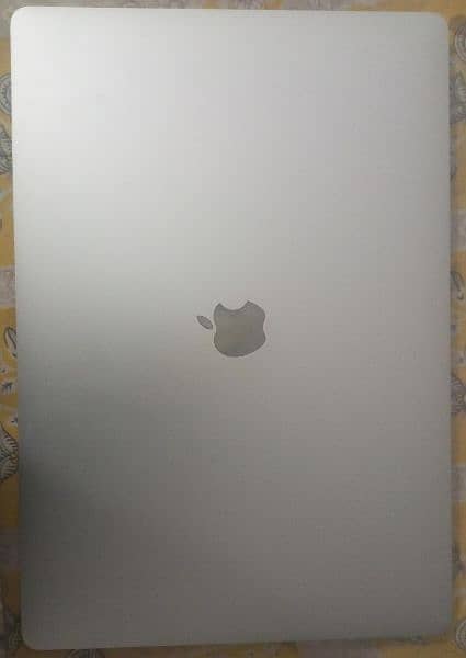 MacBook pro 4