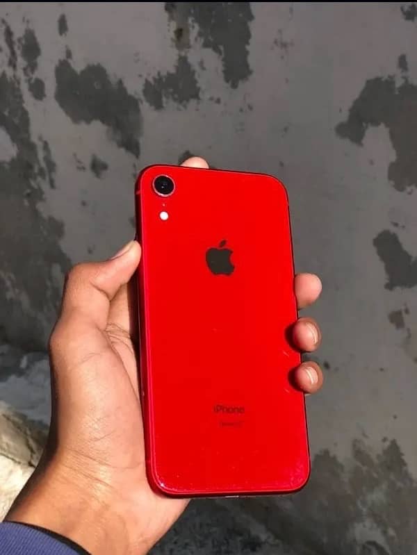 IPHONE XR 64gb MEMORY 10/9 condition exchange possible 3