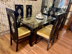 Designer 6,chairs dining set only 2,months used excellent condition