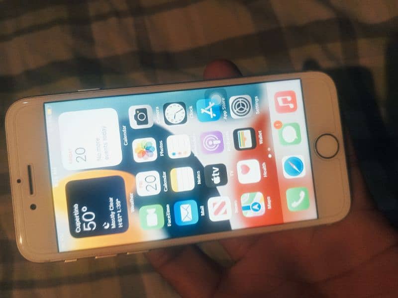 Iphone 7 new condition 10 /10 Jv lga k 2 month Sim work 2