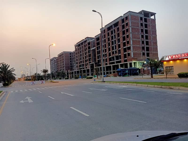 10 Marla Residential Plot for Sale in G 5 Block Phase 4 Bahria Orchard Lahore. 10