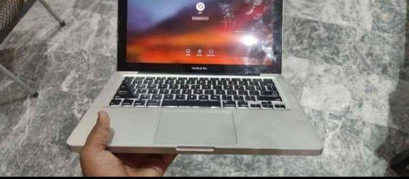 MacBook Pro 2011 1