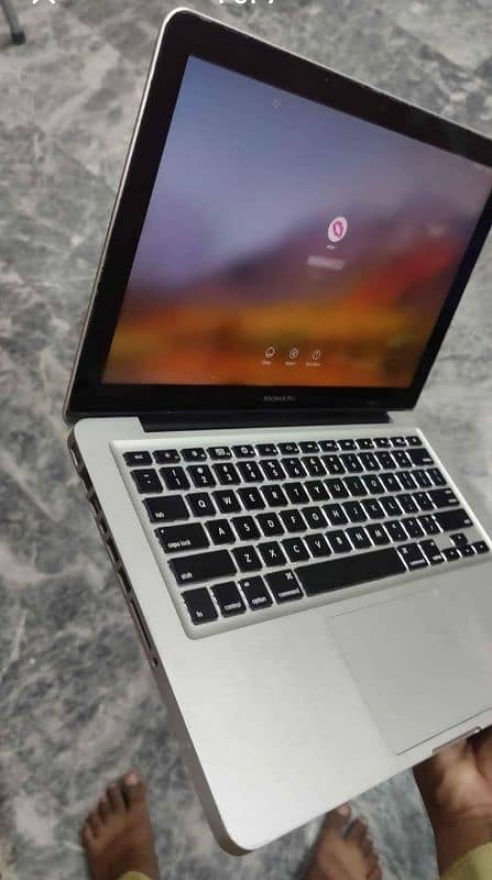 MacBook Pro 2011 5