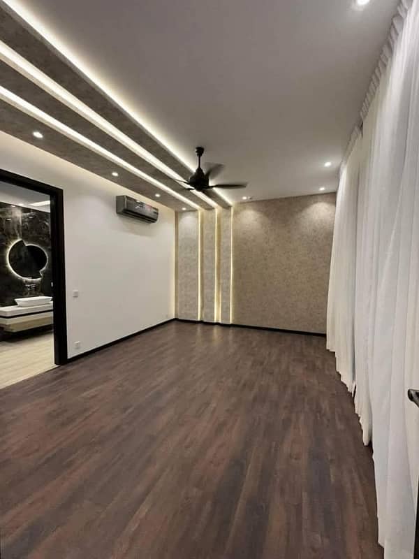 Top City 1 Kanal Incomplete House For Sale 8