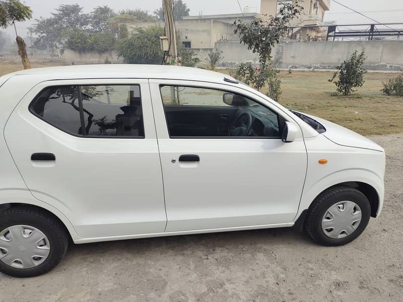 Suzuki Alto 2024 VX (showroom condition) 5