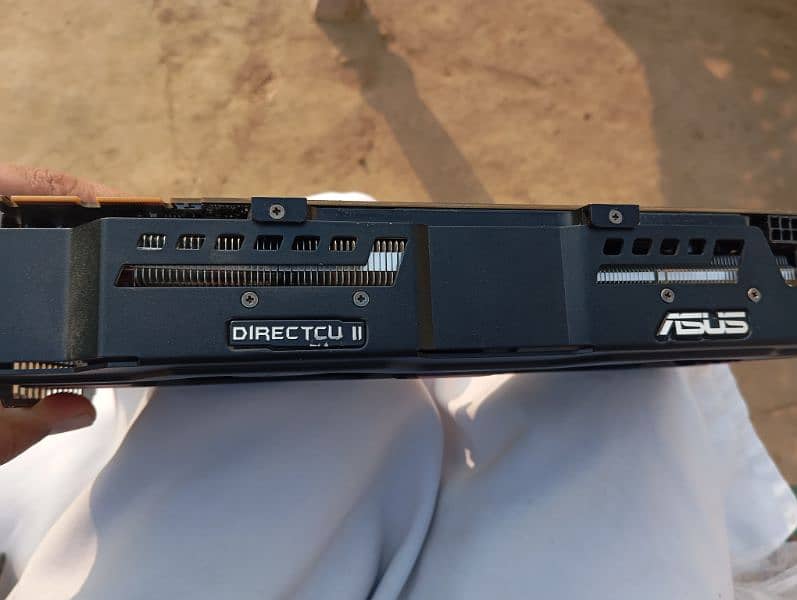 DirectCU  ii ( 3 GB ) 2