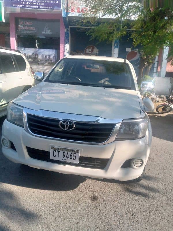 Toyota Hilux Vigo champ 2012 0