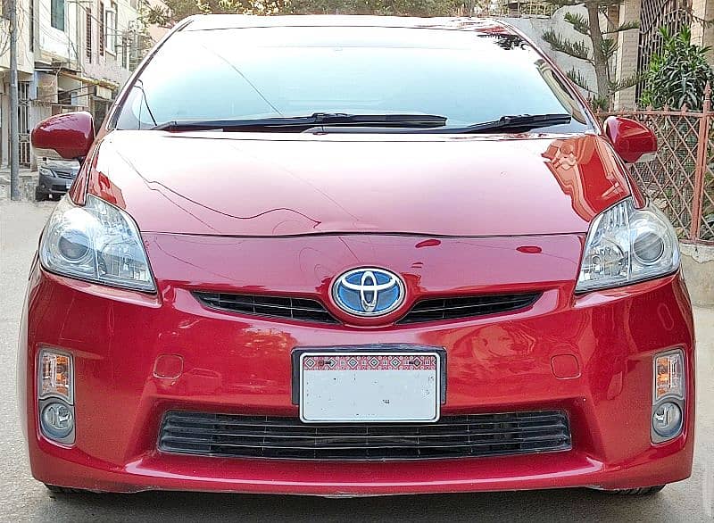 Toyota Prius S Touring 1.8CC Hybrid {SCRATCHLESS CONDITION} 1