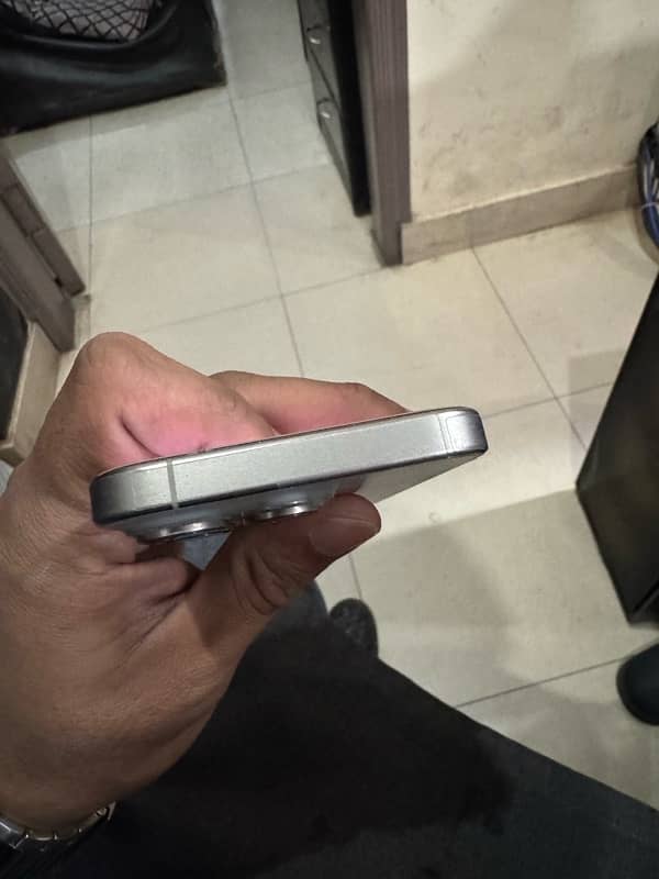 iphone 15 pro jv brand new condition 4