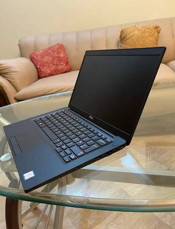 Dell Latitude Core i5 7th Gen 8gb/ 256gb ssd Laptop 4