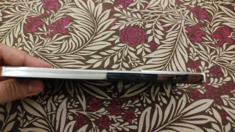 infinix note 40 8/256 GB 10/10 condition price fixed no exchange 1