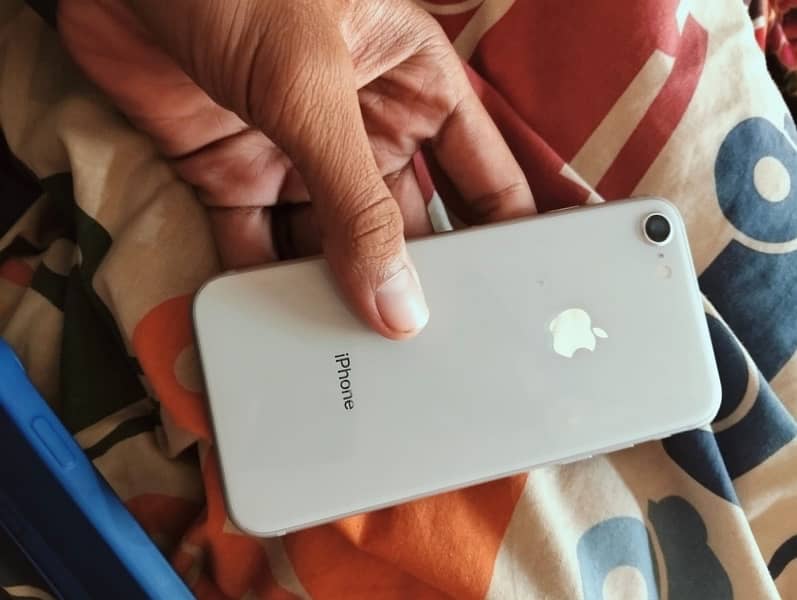 iphon 8 non pta 10/10 all ok 64 gb btry helth 94 03284849767 1