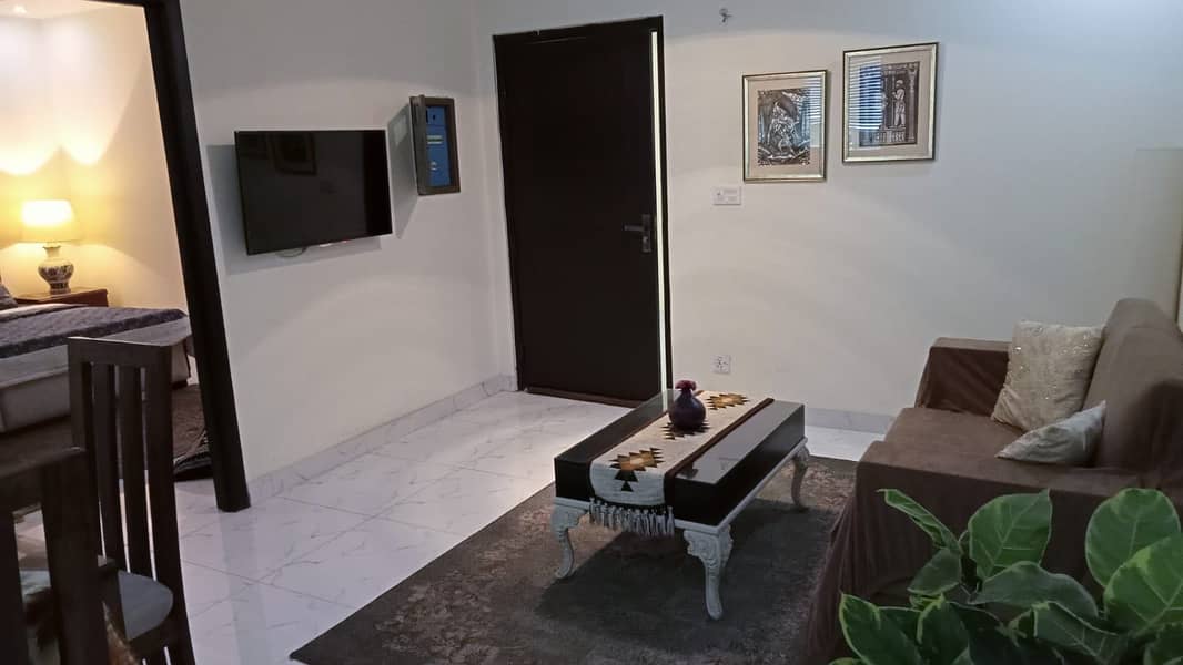 Hot Location A Well Designed Flat Is Up For Sale In An Ideal Location In Lahore 0