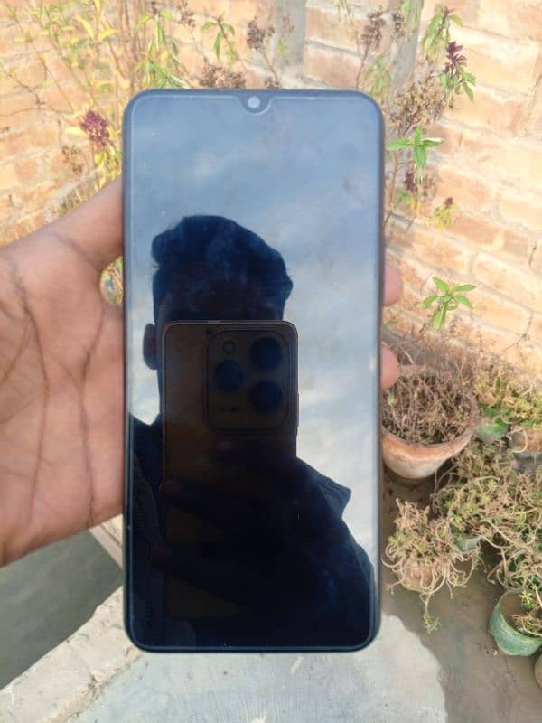 vivo y20 4+64GB 10/10 condition mobile All okay hai 1