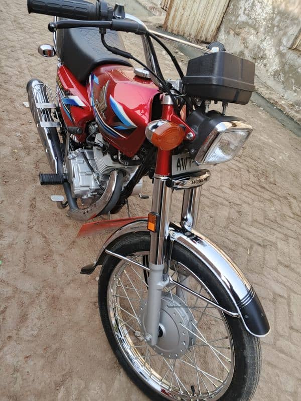 Honda 125cc 2024 8