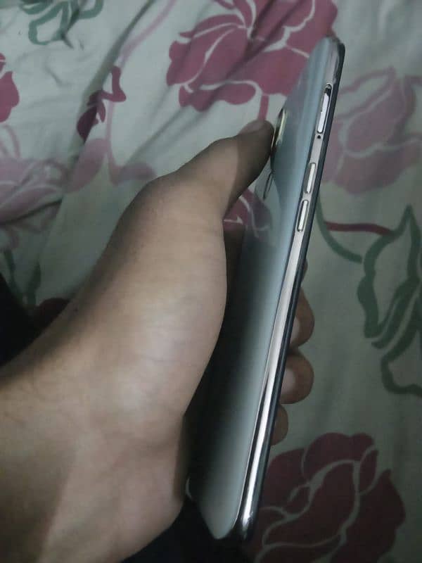 OPPO f11 condition 10/10  8/256 GBS 1