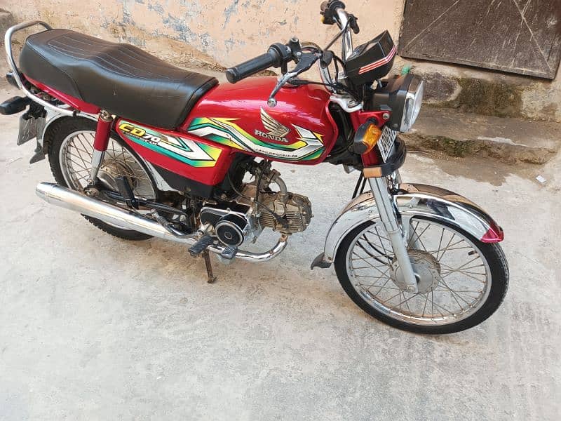 Honda 70 for sale contact no 03325078033 5