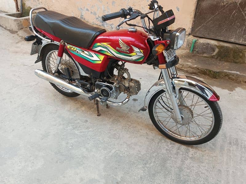 Honda 70 for sale contact no 03325078033 7