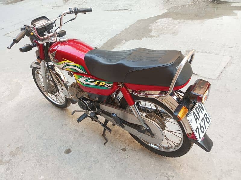 Honda 70 for sale contact no 03325078033 13