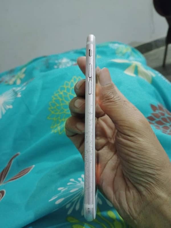 iPhone 6spta aprovehai home beten sencer ni kam karta koi masla ni hai 4