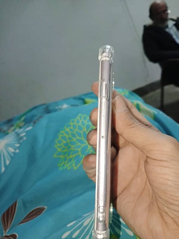 iPhone 6spta aprovehai home beten sencer ni kam karta koi masla ni hai 6