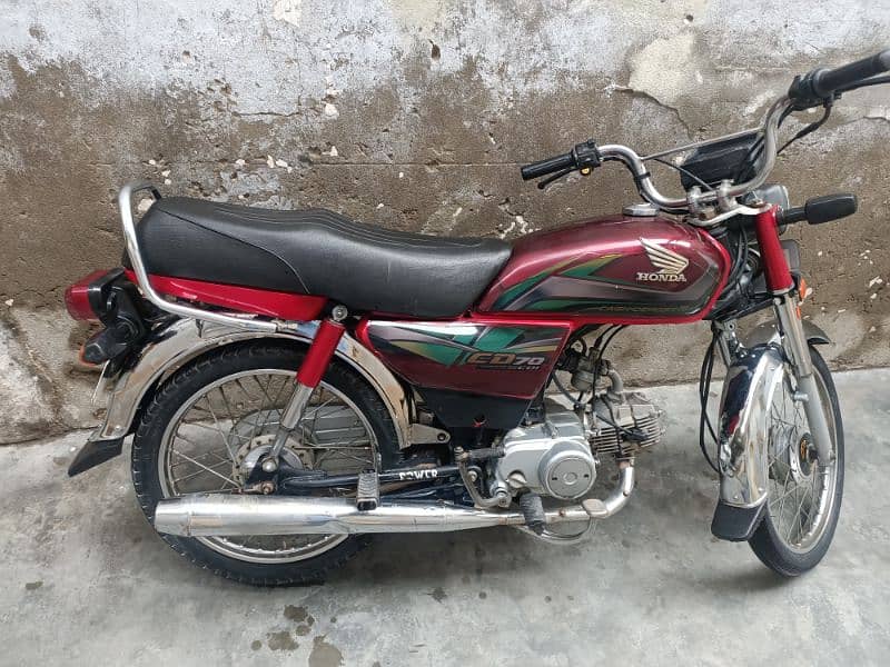 Honda saventy 10,10 condision 4