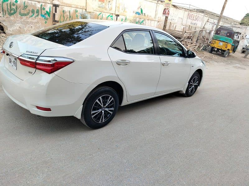 Toyota Corolla GLI 2019 automatic 9