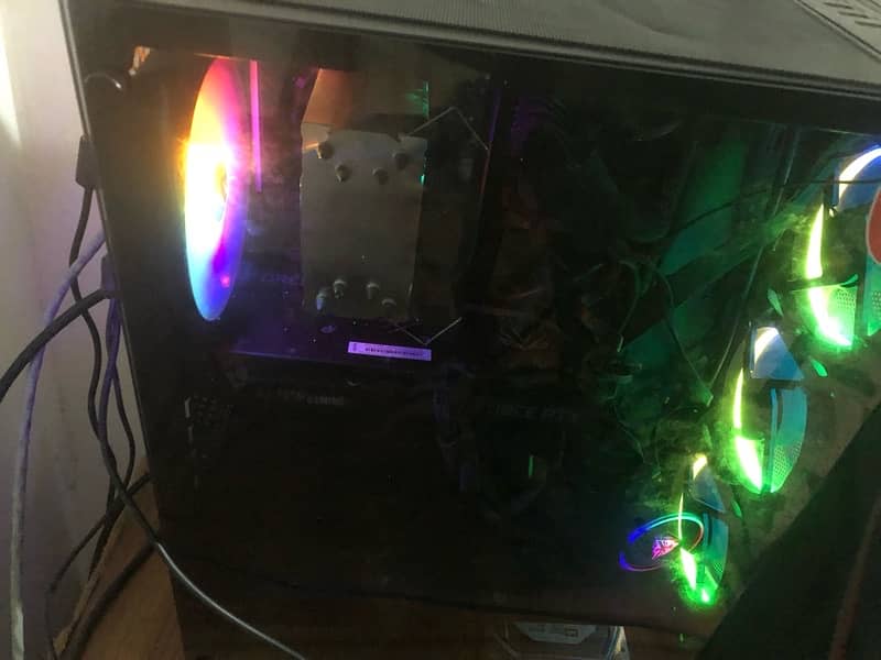 Gaming PC 10th gen: MSI H510I Pro Wifi + i5 10600K + 16GB RAM 6