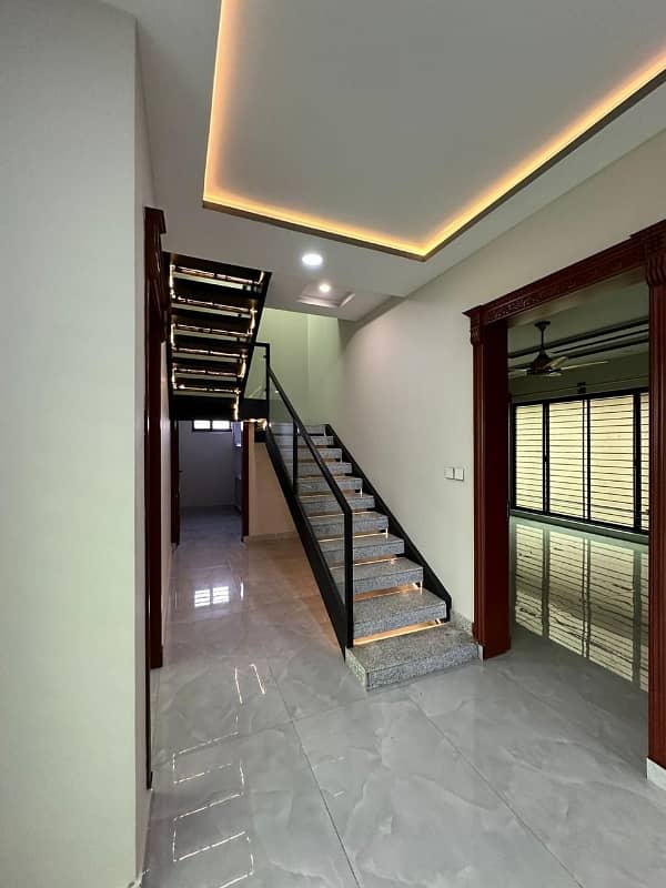 1 Kanal Corner Double Gate Brand New House For Sale 11