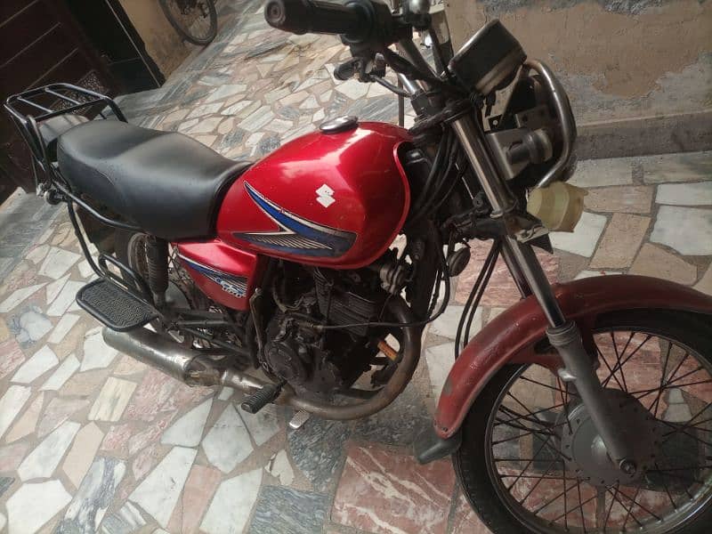 Suzuki GS 150 better than ybr honda  roadprince 3