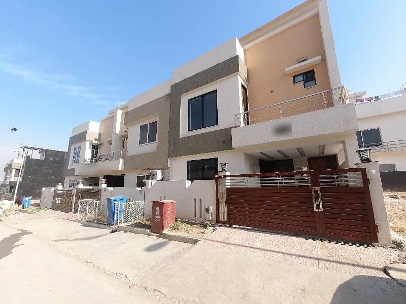 On Excellent Location 5 Marla House For sale In Bahria Town Phase 8 - Ali Block Rawalpindi 1