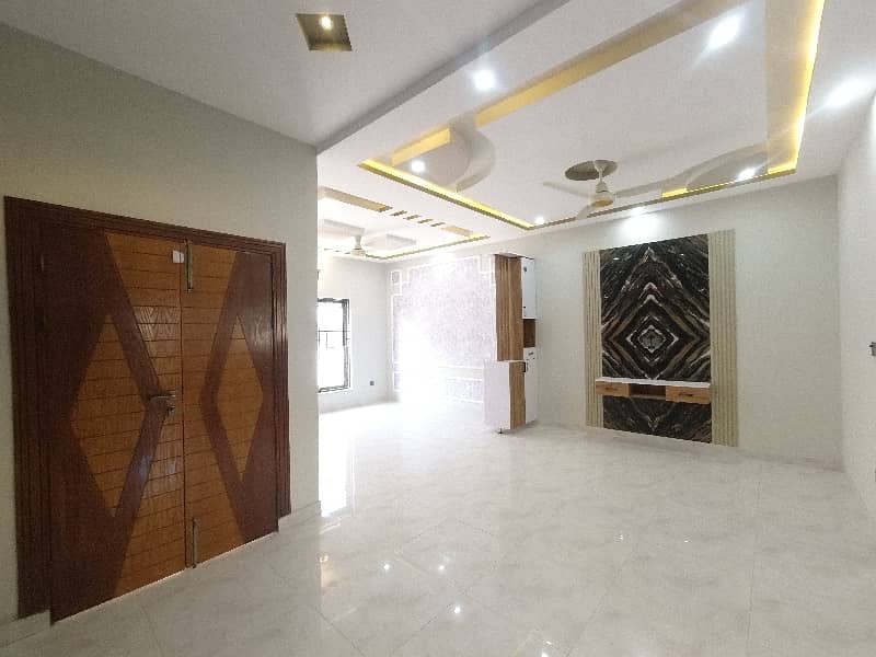 On Excellent Location 5 Marla House For sale In Bahria Town Phase 8 - Ali Block Rawalpindi 8